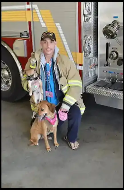 Book Author and Veteran David Haave Sharing Support with Elizabethtown Ky Fire and Rescue -- David Haave